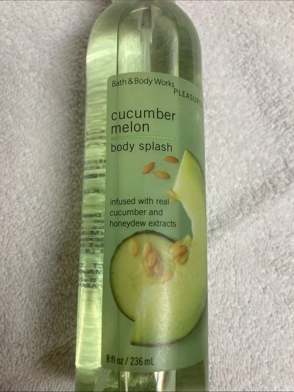 Bath & Body Works Pleasures Cucumber Melon Body Splash - Light Green